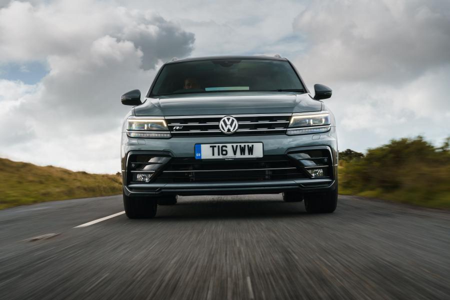  Volkswagen Tiguan Allspace R-Line 2018 года  (UK) (фото 6 из 40)